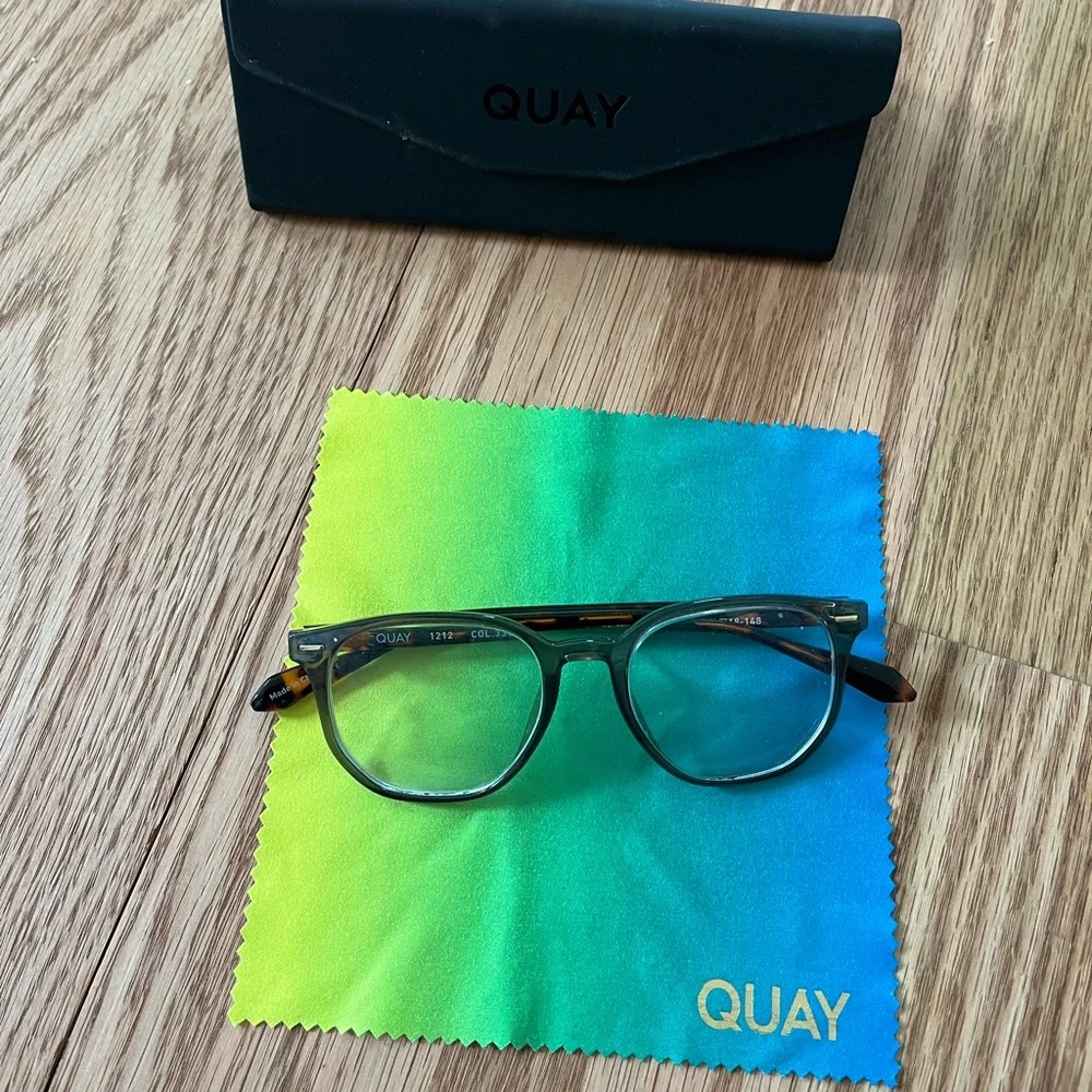 Quay eyeglasses